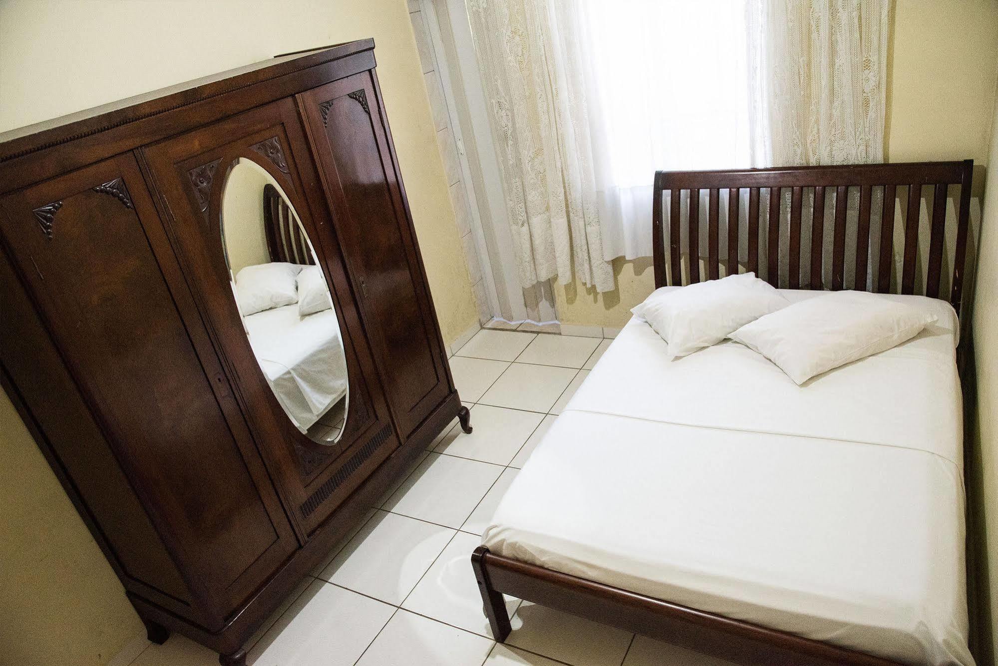 Hotel Pinheirinho กูรีตีบา ภายนอก รูปภาพ